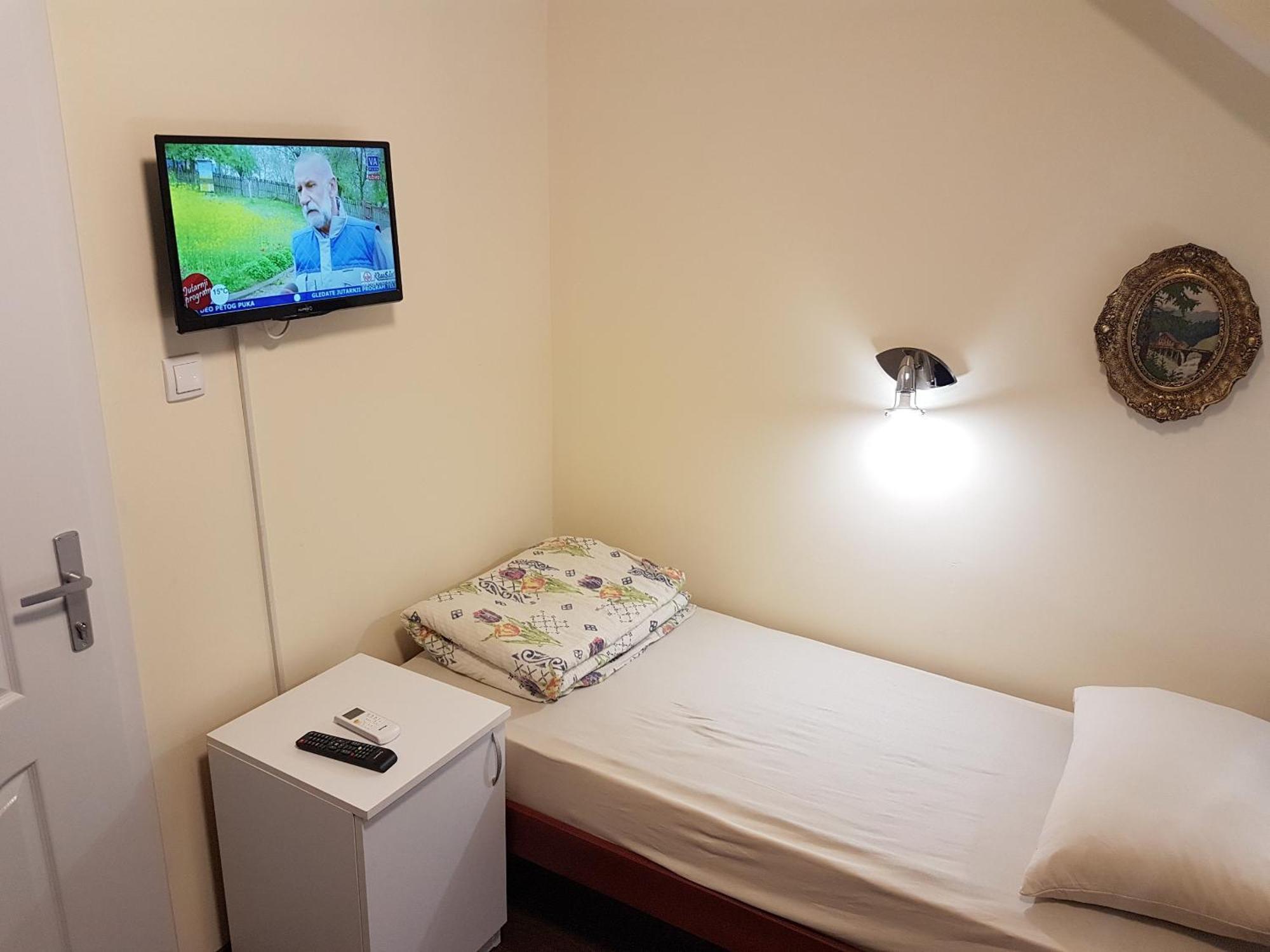 Hostel Beko Valjevo Kamer foto