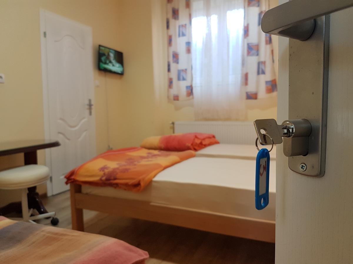 Hostel Beko Valjevo Kamer foto