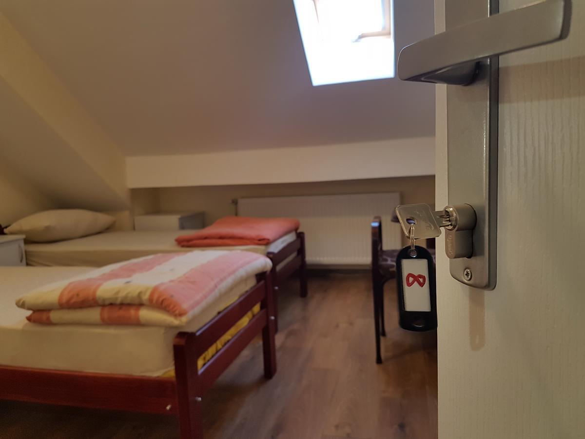 Hostel Beko Valjevo Kamer foto