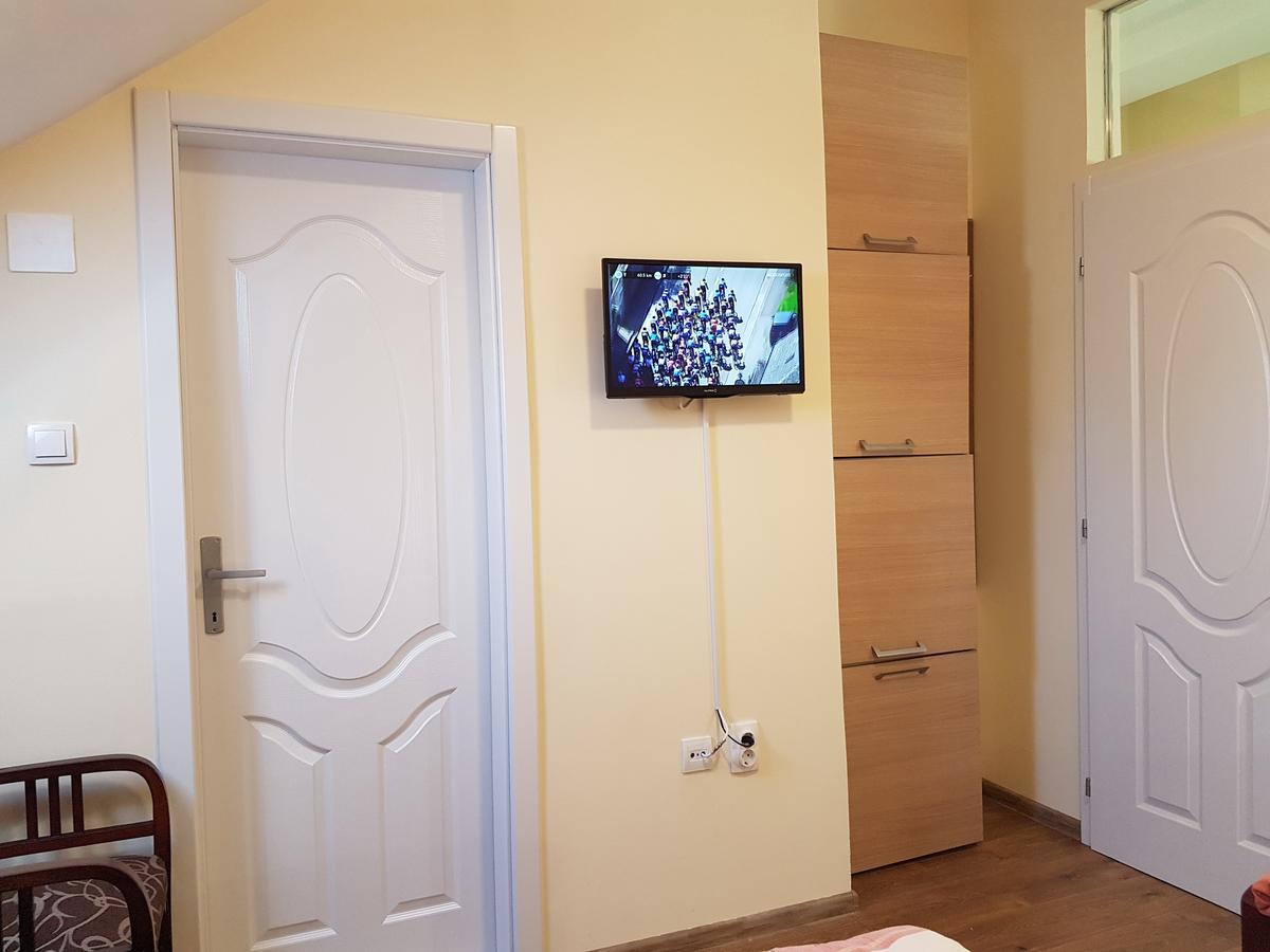 Hostel Beko Valjevo Buitenkant foto